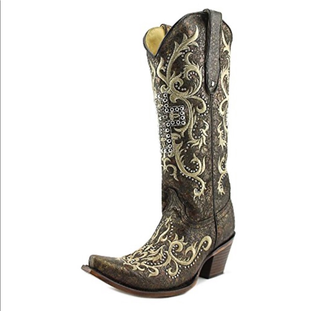 New CORRAL women’s Studded Cross Cowboy boots 9.5